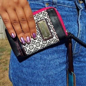 Anna Nova Phone Pouch